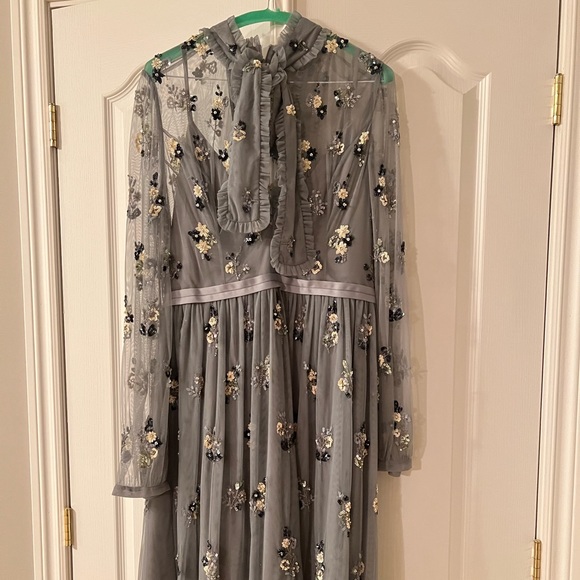 ⭐️NEW⭐️Needle & thread dress - Picture 4 of 9